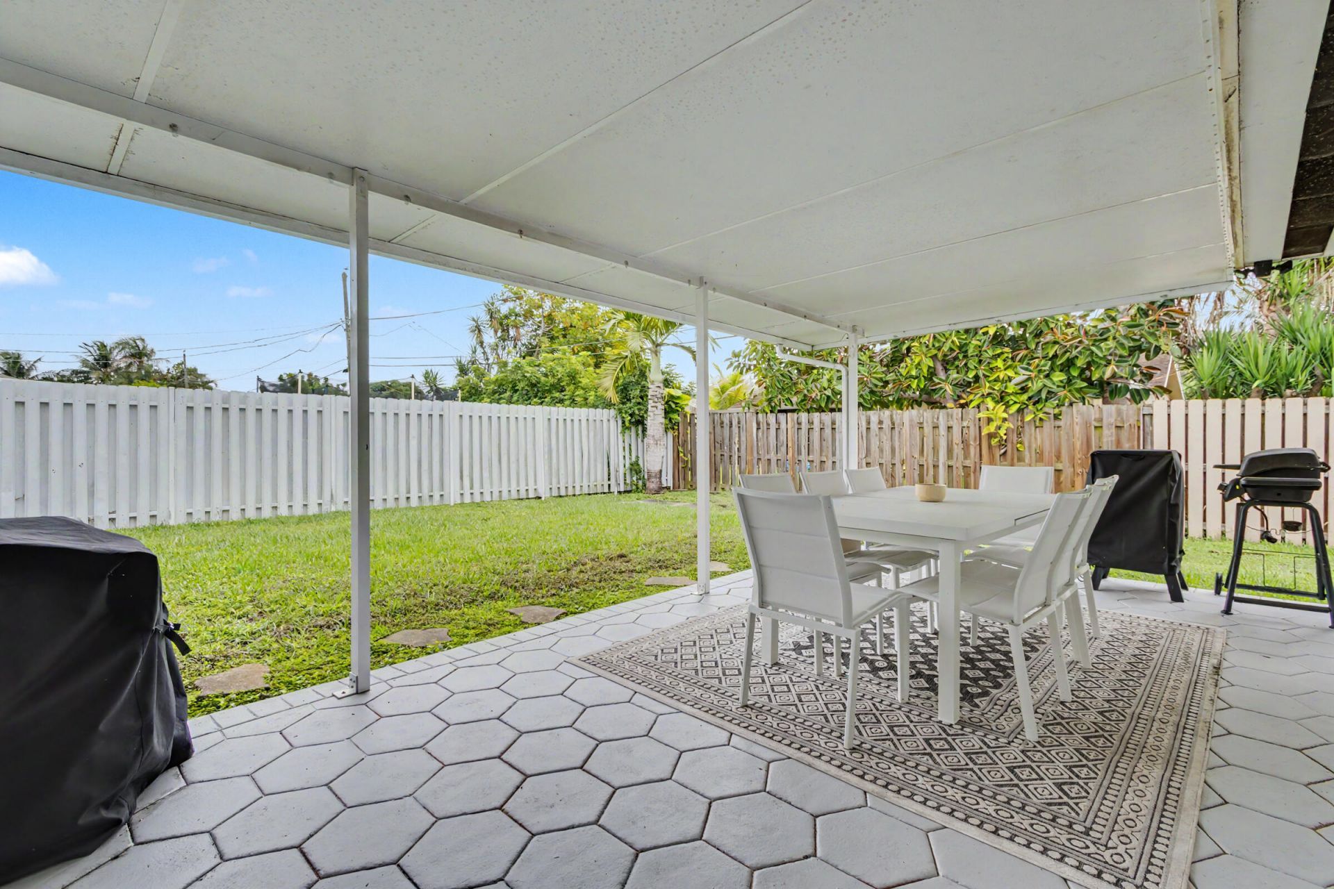 4560 NW 113th Terrace, Sunrise, FL 33323 Photo