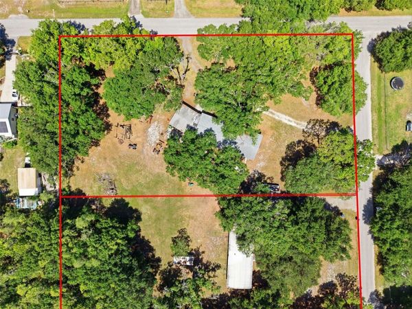 1136 WILDWOOD LANE , LUTZ, FL 33558