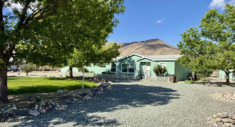 49 Rebecca Road, Yerington, NV 89447 Photo