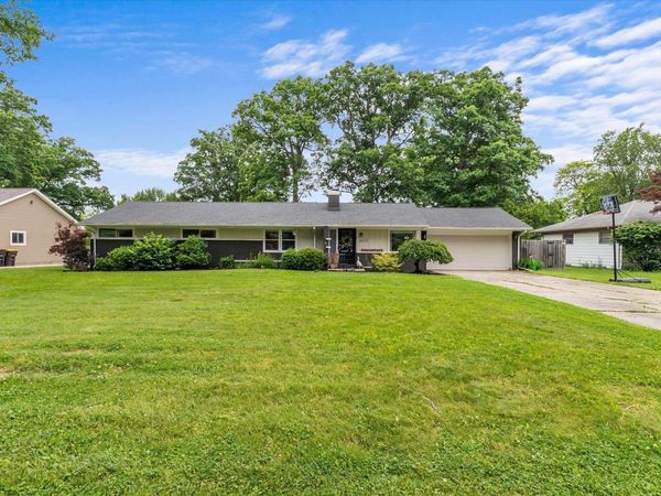 4031 Dalewood Drive, Fort Wayne, IN 46815