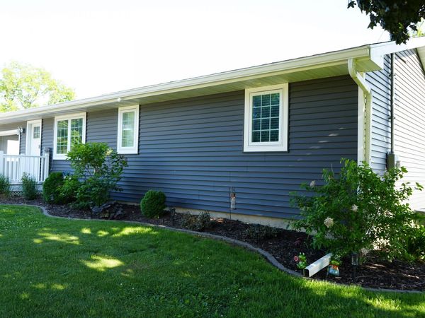 326 E BURGER ST, Hawkeye, IA 52147