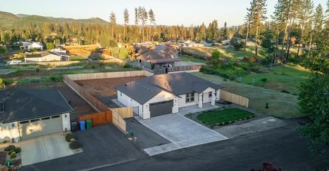 6092 Maxwood Dr, Paradise, CA 95969 Photo