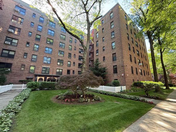83-20 98 Street , Unit 2P, Woodhaven, NY 11421