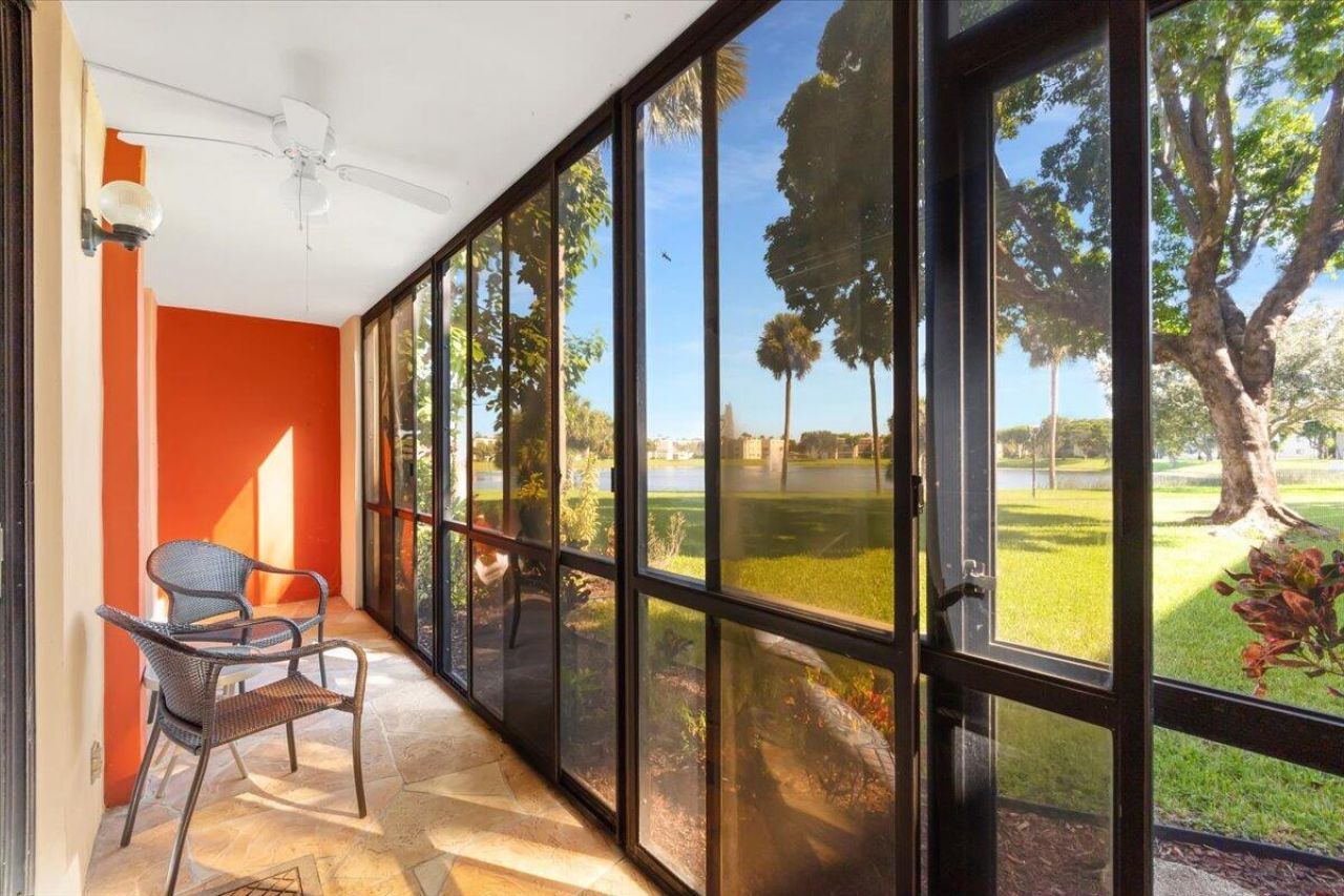 5190 Las Verdes Circle, Unit 108, Delray Beach, FL 33484 Photo