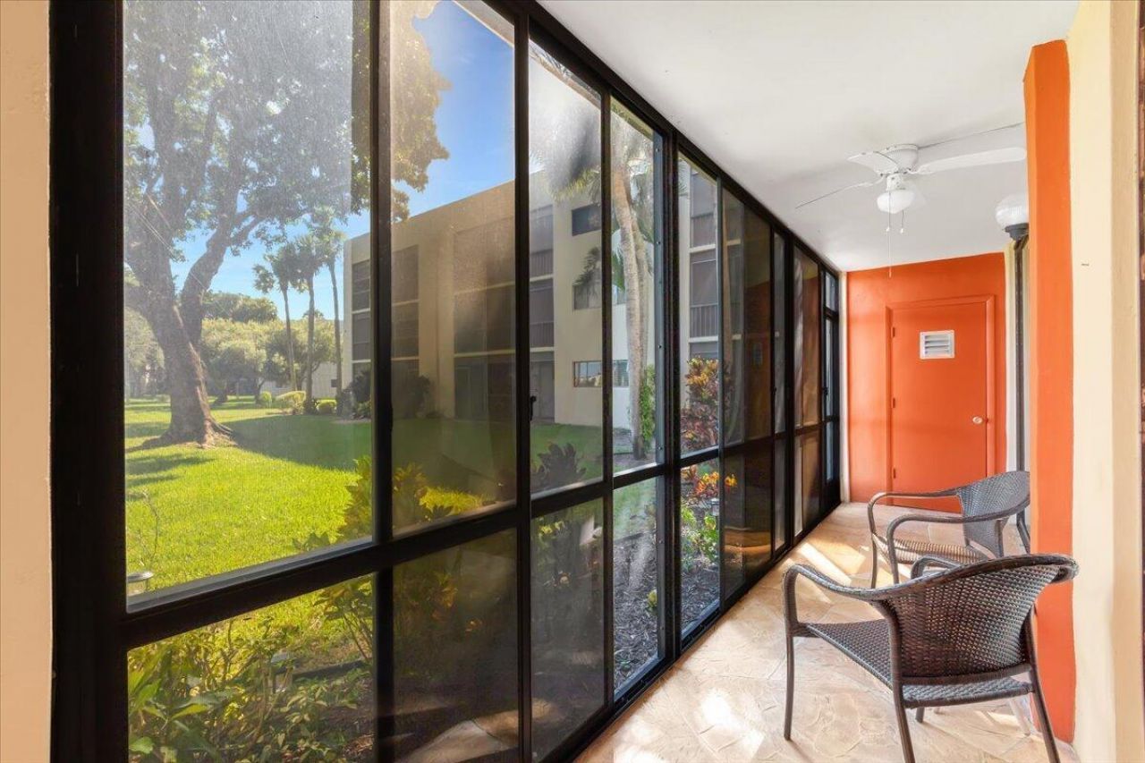 5190 Las Verdes Circle, Unit 108, Delray Beach, FL 33484 Photo