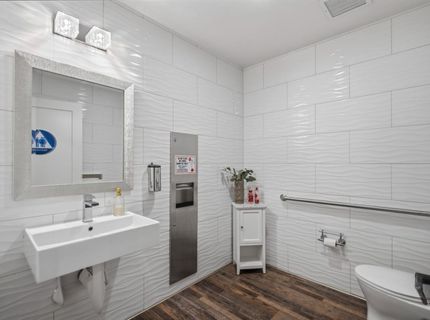 300 Douglas Blvd, Roseville, CA 95678 Photo