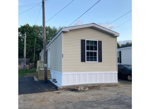 75 South Policy Street, Unit 17, Salem, NH 03079