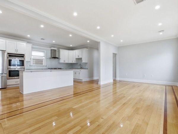 27-29 Lyon Street, Unit 3, Boston, MA 02122