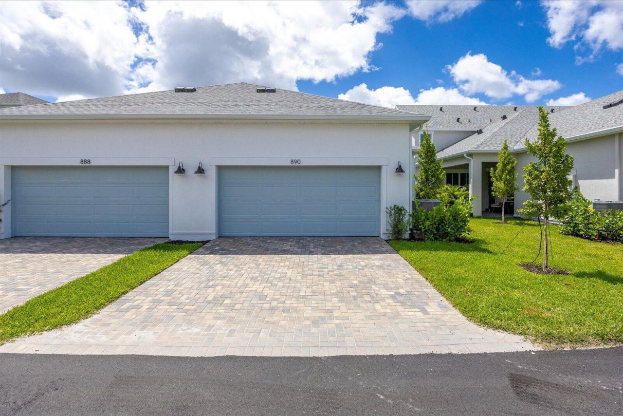 890 SW Newfield Avenue, Palm City, FL 34990 Photo