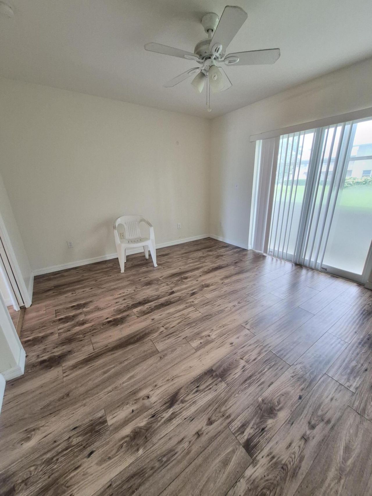 27 Easthampton B, West Palm Beach, FL 33417 Photo