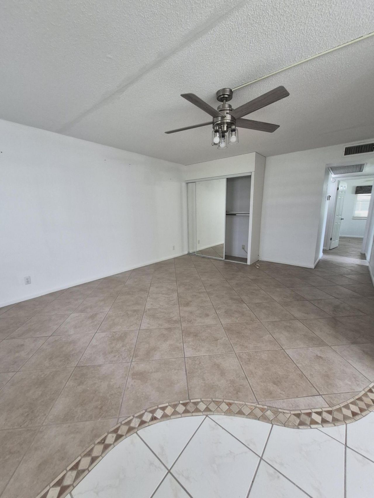 144 Dorchester G, West Palm Beach, FL 33417 Photo