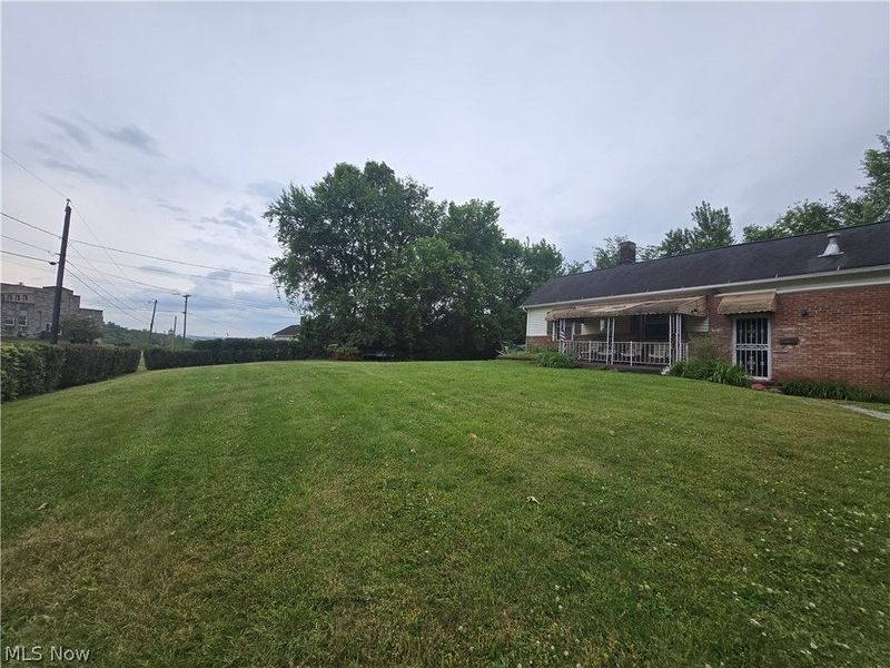 1427 Hawn Street, Youngstown, OH 44506 Photo 3