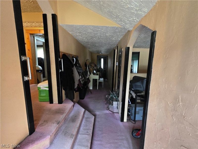 1427 Hawn Street, Youngstown, OH 44506 Photo 5