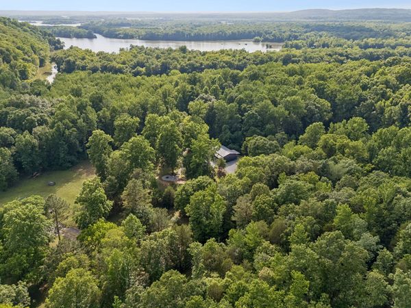 1343 Chalk Hollow Ln , Waverly, TN 37185