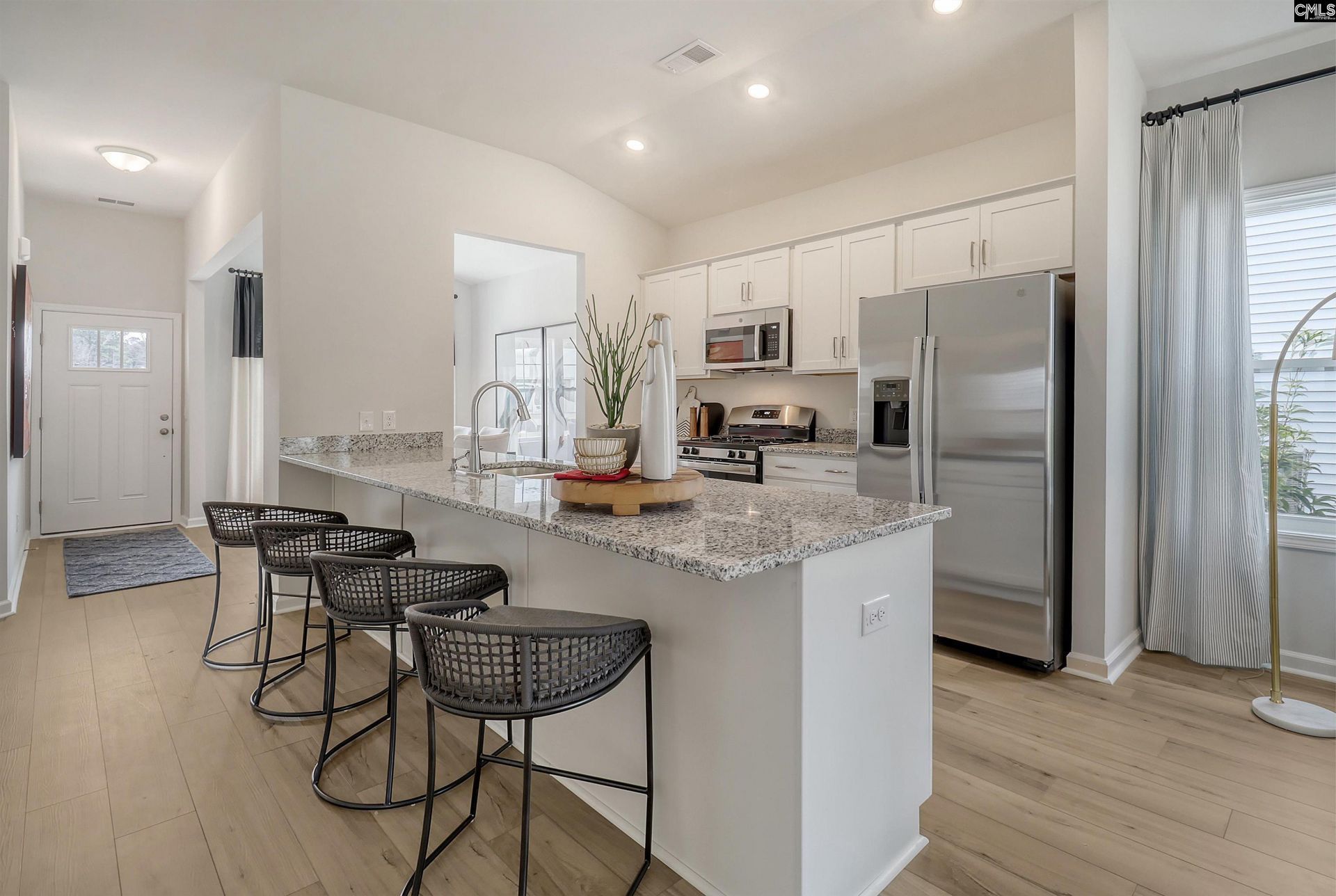 212 Kingsley Drive  Photo 15