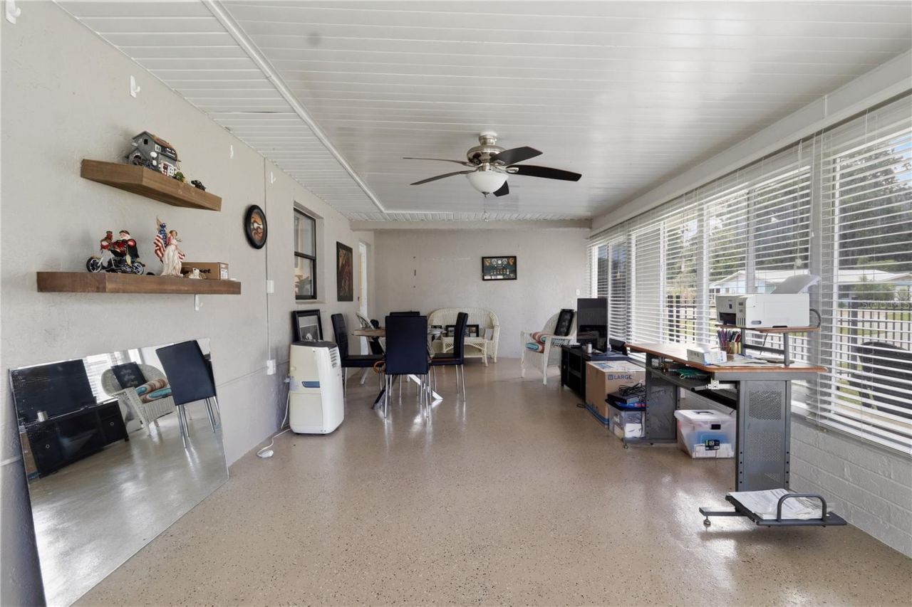 1381 Cr 446a , Lake Panasoffkee, FL 33538 Photo