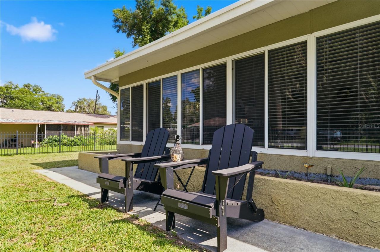 1381 Cr 446a , Lake Panasoffkee, FL 33538 Photo