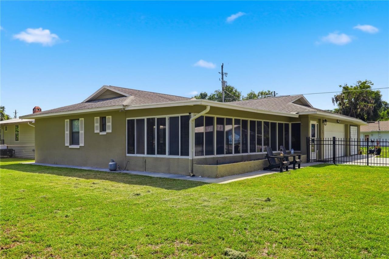 1381 Cr 446a , Lake Panasoffkee, FL 33538 Photo