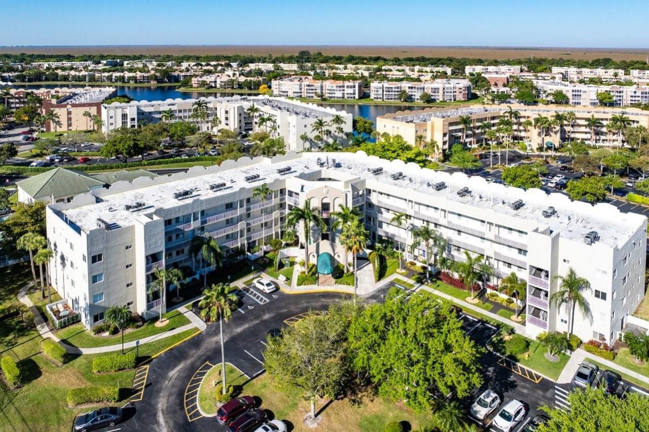 7775 Southampton Terrace, Unit 310, Tamarac, FL 33321 Photo