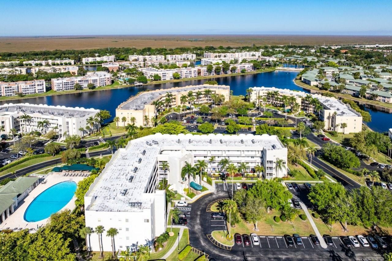 7775 Southampton Terrace, Unit 310, Tamarac, FL 33321 Photo