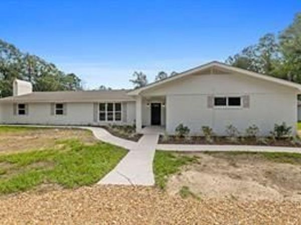 48076 WOODHAVEN Road , Tickfaw, LA 70466