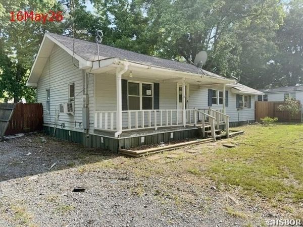 207 W FIRST Street, Poyen, AR 72128