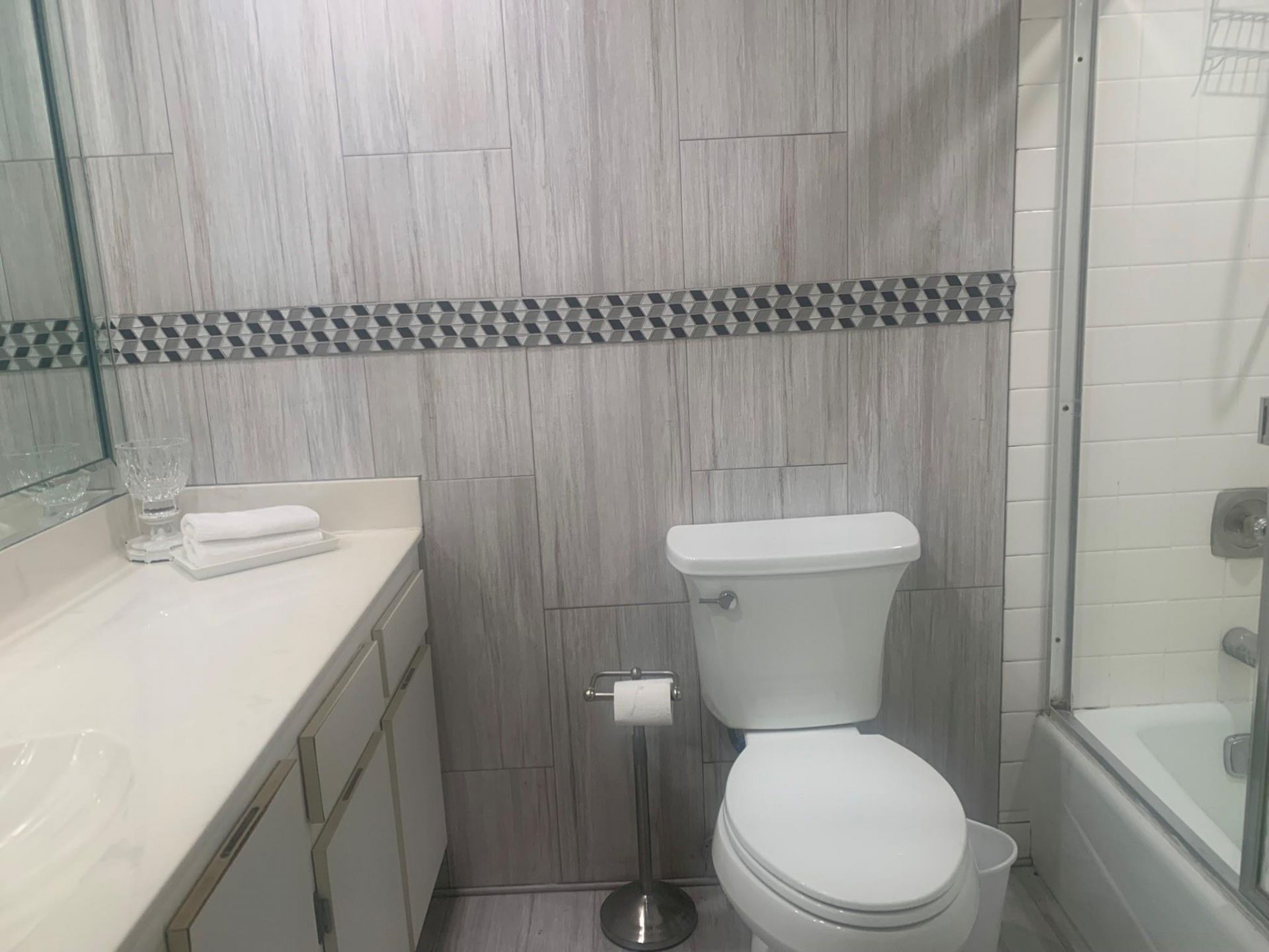 3499 Oaks Way, Unit 607, Pompano Beach, FL 33069 Photo