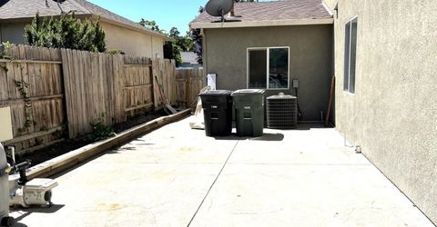 13211 Rivercrest Dr, Waterford, CA 95386 Photo
