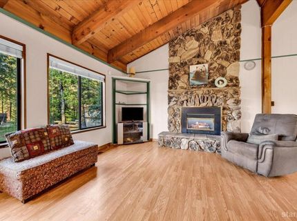 1610 Plateau Circle, South Lake Tahoe, CA 96150 Photo