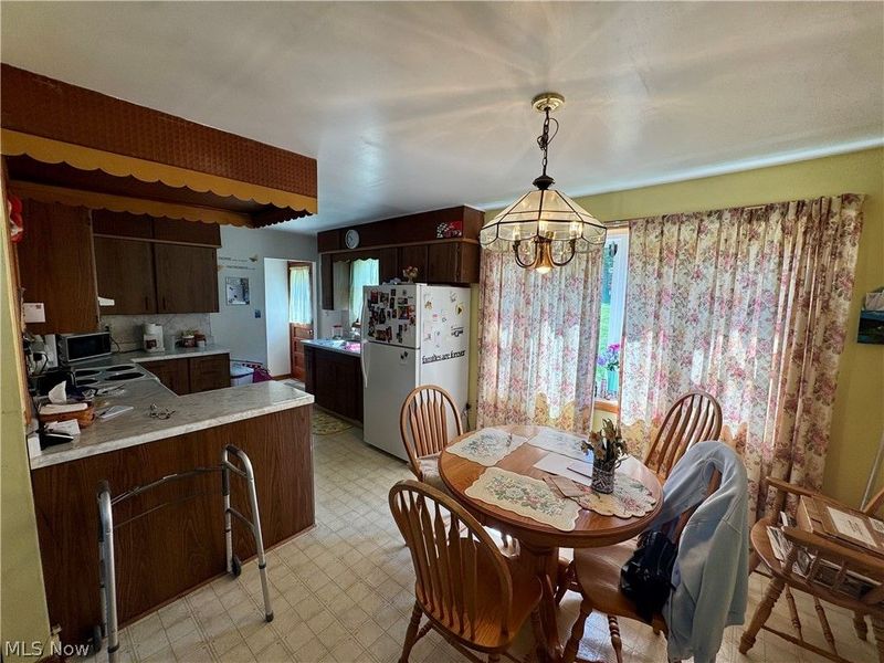 358 Hedges Street, Hopedale, OH 43976 Photo 4