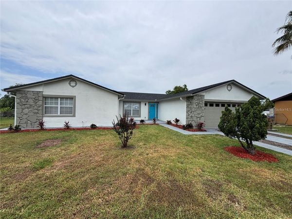 134 PANSY COURT , KISSIMMEE, FL 34743