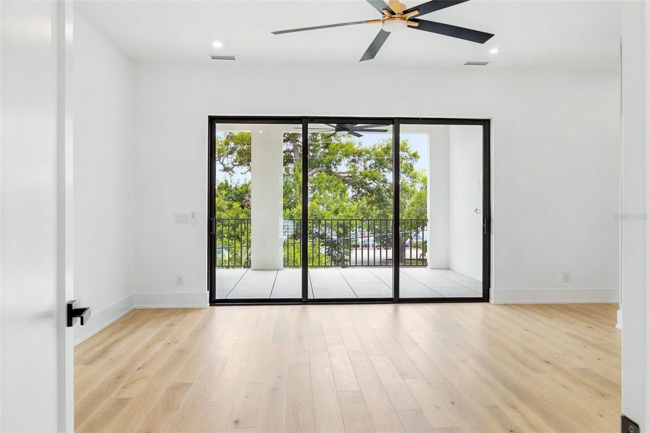 1870 Jasmine Drive, Sarasota, FL 34239 Photo