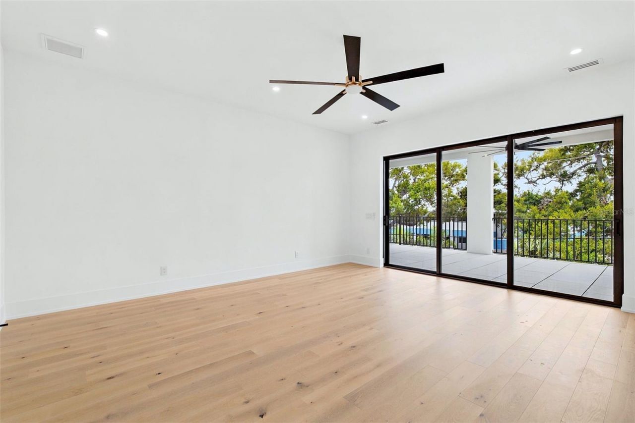 1870 Jasmine Drive, Sarasota, FL 34239 Photo