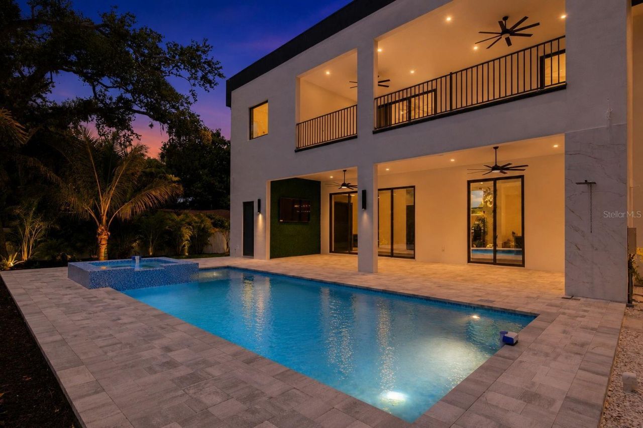 1870 Jasmine Drive, Sarasota, FL 34239 Photo