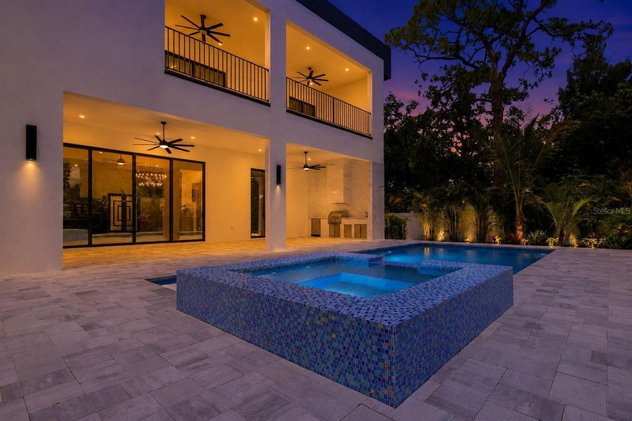 1870 Jasmine Drive, Sarasota, FL 34239 Photo