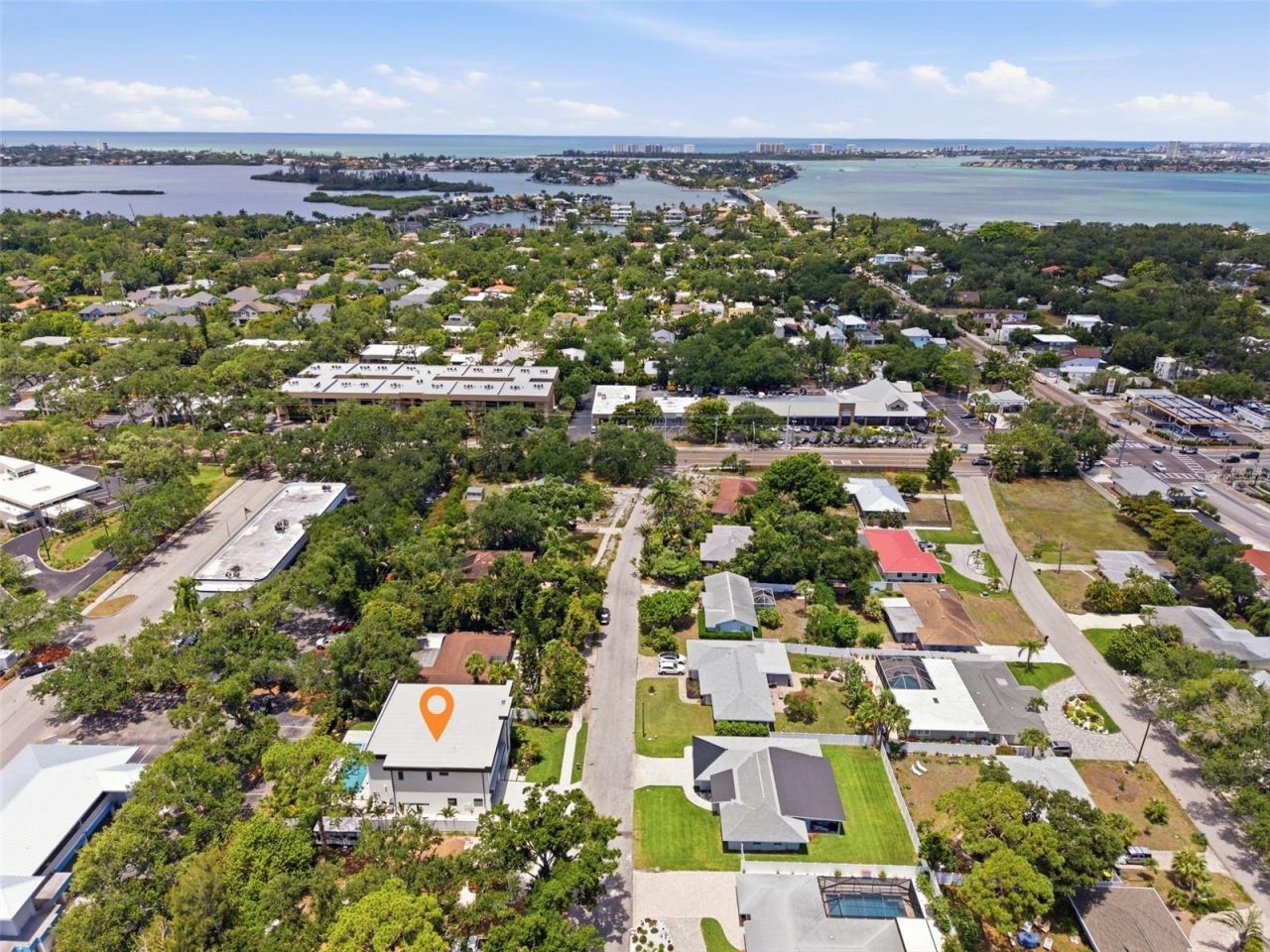1870 Jasmine Drive, Sarasota, FL 34239 Photo