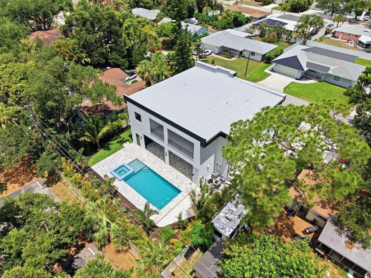 1870 Jasmine Drive, Sarasota, FL 34239 Photo