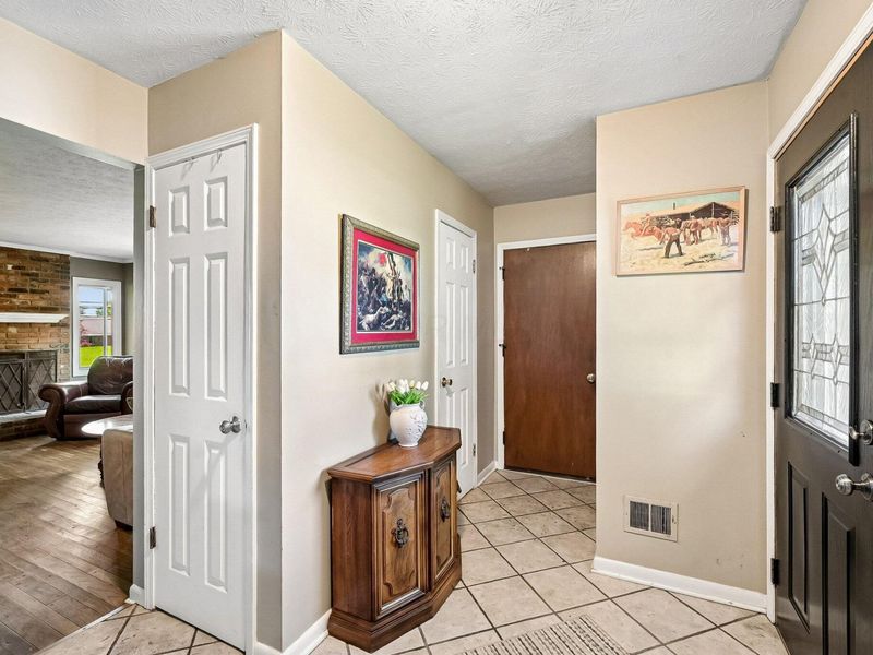 188 Storington Road, Westerville, OH 43081 Photo 9