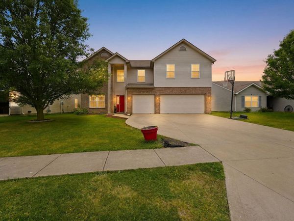 7517 Ravens Stone Drive, Fort Wayne, IN 46818