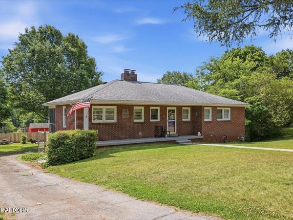 1604 Linda Lane, Maryville, TN 37803