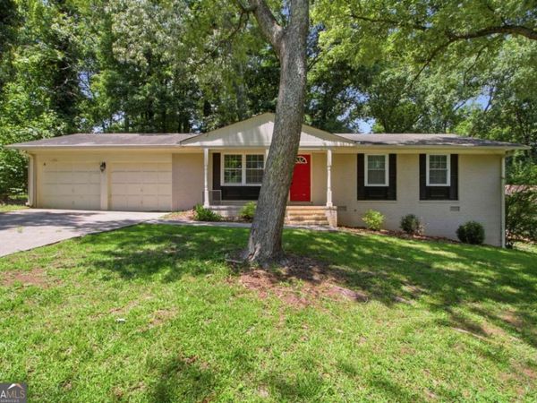 2017 Lindsey Lane, Decatur, GA 30035