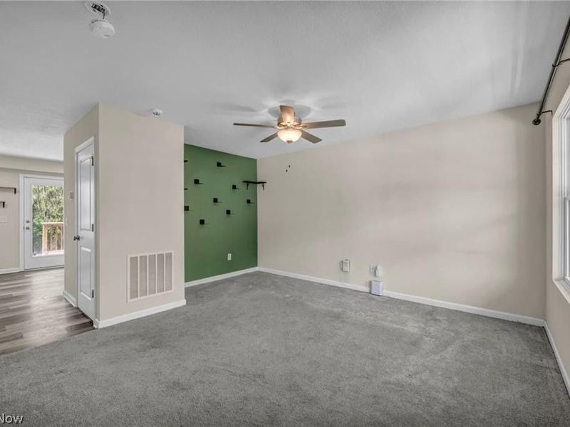 189 Alexander Drive, Elyria, OH 44035 Photo 3