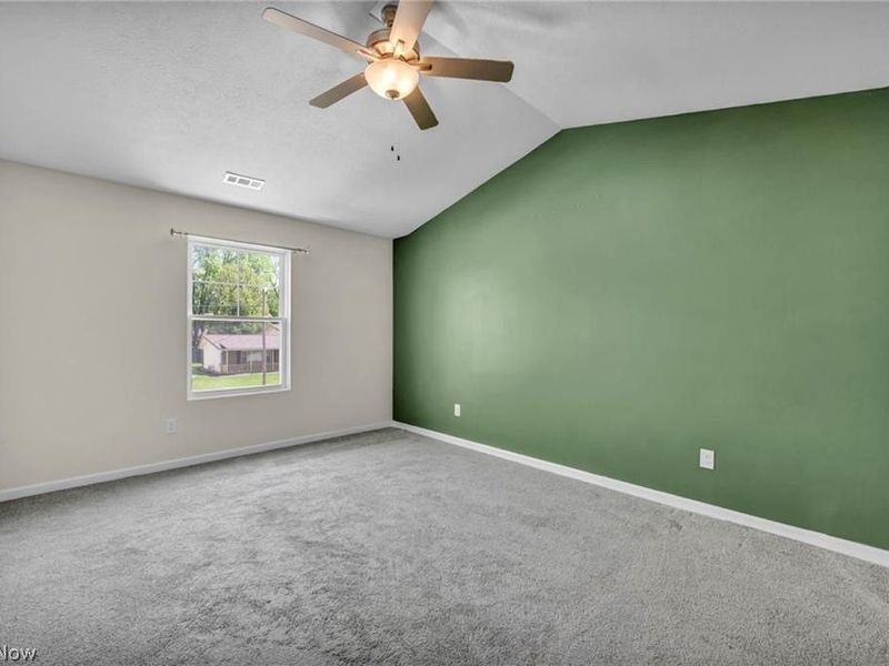 189 Alexander Drive, Elyria, OH 44035 Photo 9