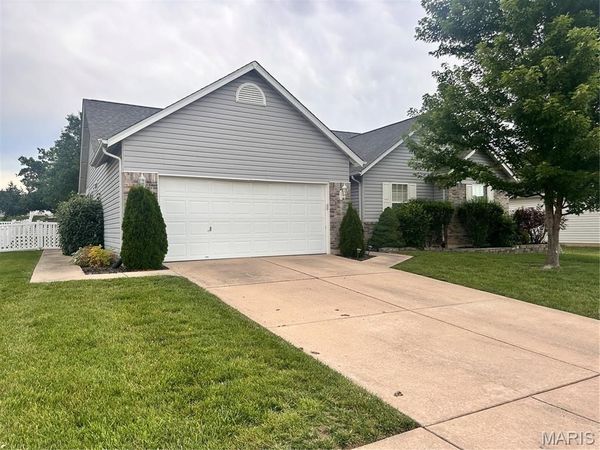 1419 Sunburst Drive , O'Fallon, MO 63366