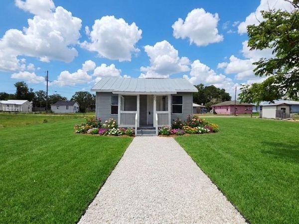 513 LINCOLN AVENUE , LAKE WALES, FL 33853