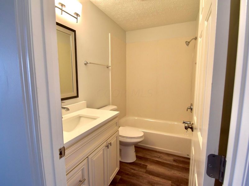 1882 Bennigan Drive, Unit 100C, Hilliard, OH 43026 Photo 18