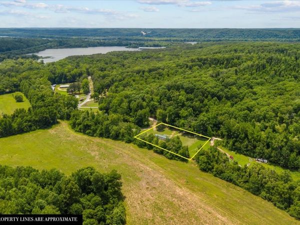 2900 Jack Branch Rd , Waverly, TN 37185