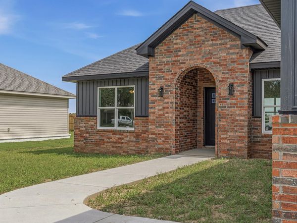 1009 Sixth , Lake City, AR 72437