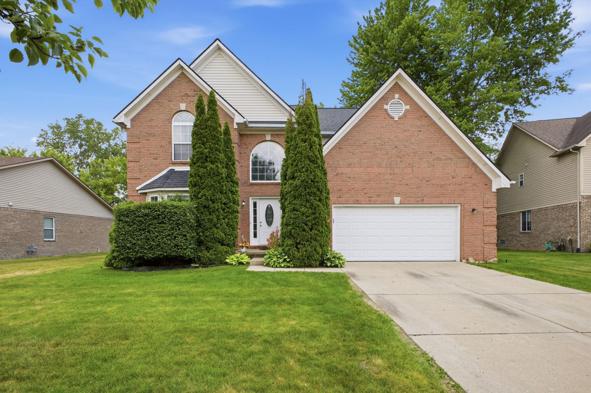 24224 Konarska Drive, Flat Rock, MI 48134 Main Photo