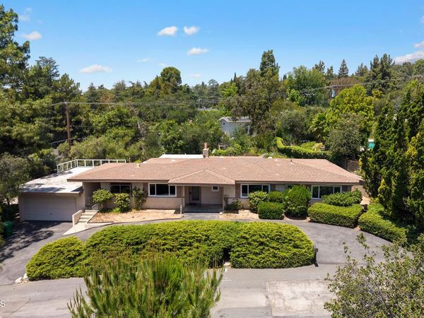 1349 El Vago Street, La Canada Flintridge, CA 91011